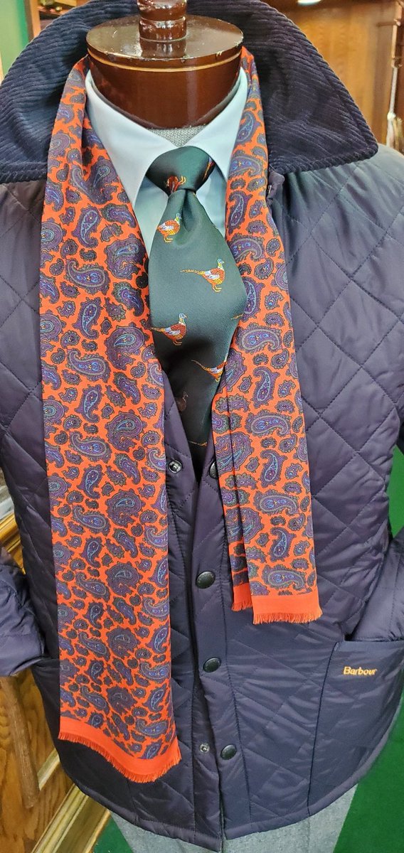 BruceBairdCo's tweet photo. FridayForm #Barbour #gitmanbros  #seawardandstearn #robertkytescarve https://t.co/AGejxvgal0