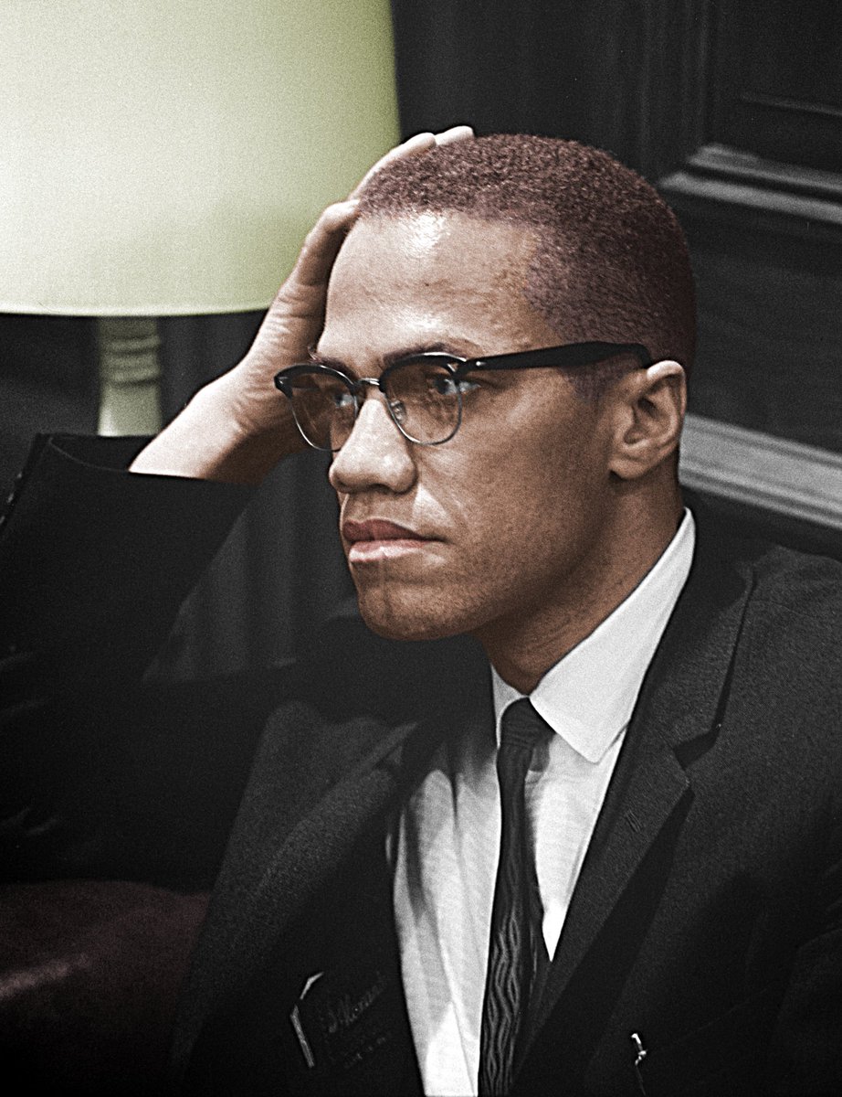 HistoireSav's tweet photo. "Les médias sont les entités les plus puissantes sur terre, ils ont le pouvoir de rendre l'innocent coupable et le coupable innocent. 

C'est ça le pouvoir, le pouvoir de contrôler l'esprit des masses."

- Malcolm X https://t.co/ZAOSZBzafJ
