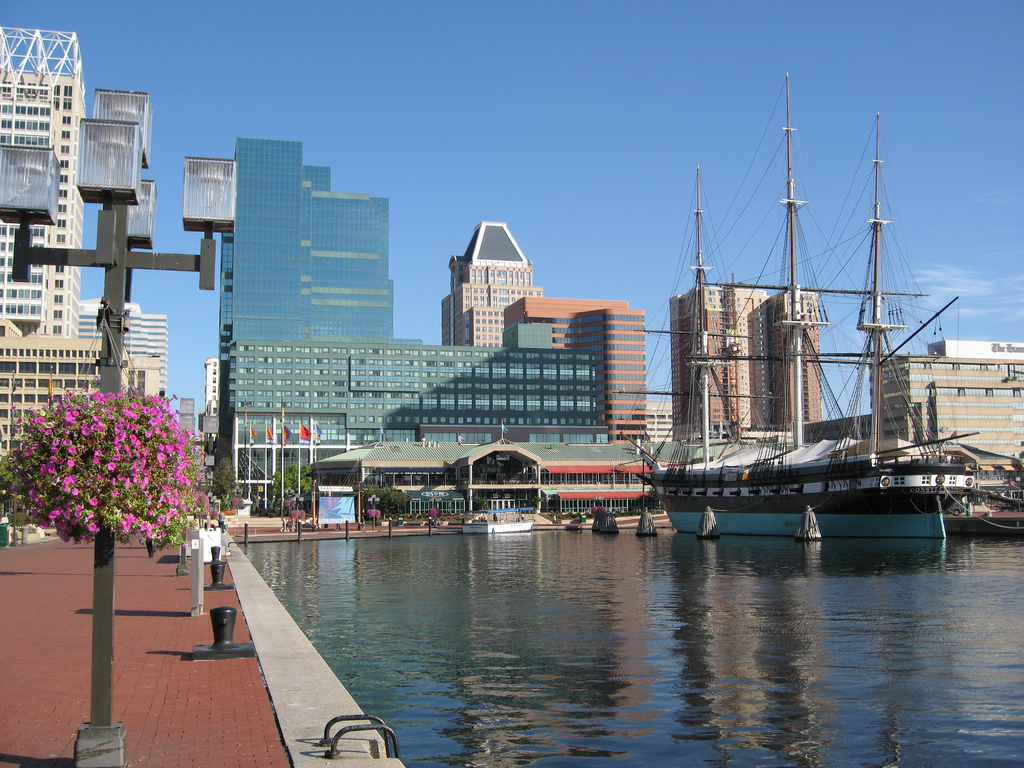 localBuddygo's tweet image. 🤣 "Set Sail in Charm City" at "Inner Harbor" in Baltimore, Maryland! 🛥️⚓ Explore waterfront wonders and let Local Buddy be your captain to nautical nirvana! 🗺️ #HarborHilarity #BaltimoreAdventures #LocalBuddyApp 🌊🏙️😄
