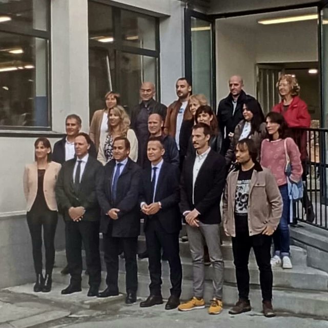 hernanilhii's tweet photo. 75. Urteurrenaren egitarauaren barruan, gaur Ekitaldi Instituzionala izan dugu. Mila esker gerturatu zareten guztioi. #FPeuskadi #LanbideHeziketa #HezkuntzaSaila #jokinbildarratz #jorgearevalo #hernanikoudala #hernanikolanbideheziketa #adegi #tubopack #amher #ikaslangipuzkoa https://t.co/s27WCKFrG5