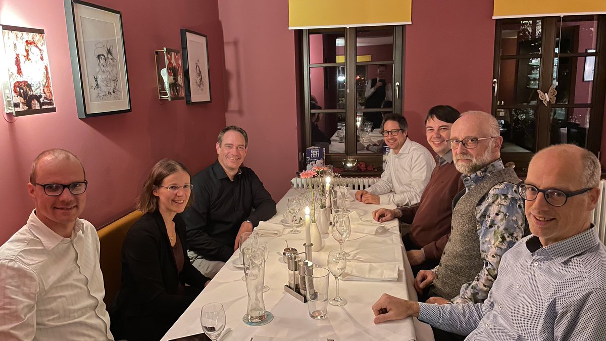 Yesterday we had the pleasure of hosting @DehnenStefanie and enjoying beautiful cluster chemistry from her lab at our @GDCh_aktuell lecture. Of course, this was followed by a fine Nachsitzung with our #CHEMnitz colleagues including @ArmbrusterLab, @BreugstLab and @Sommer_group