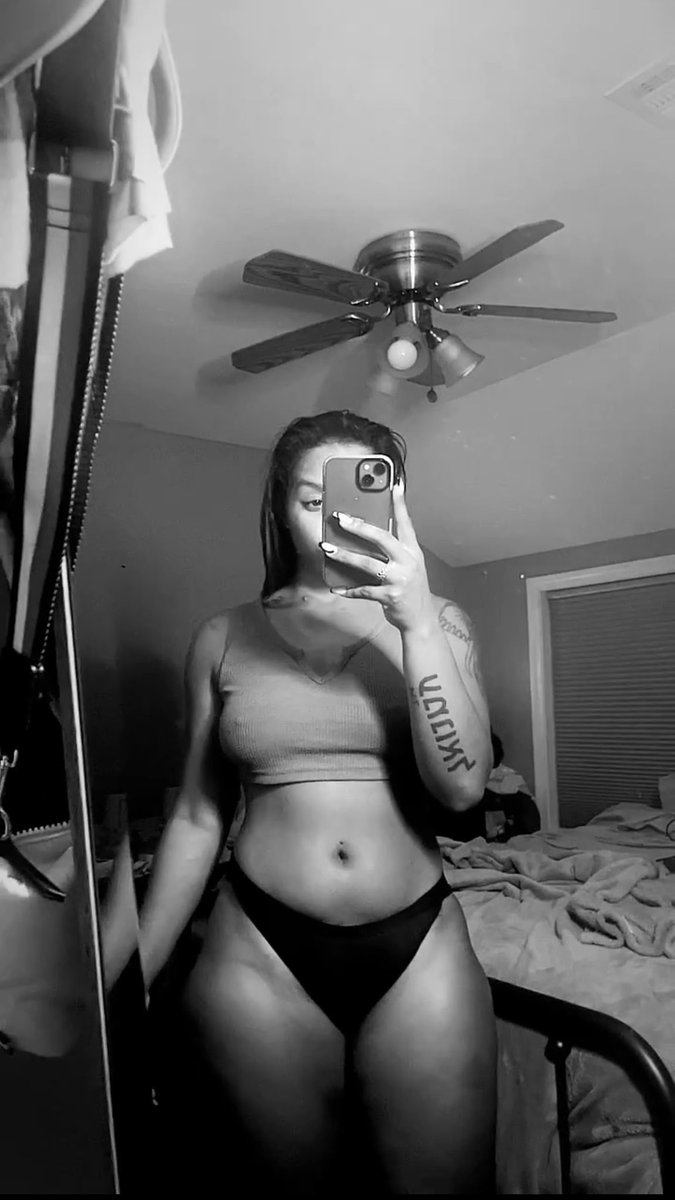SyGotTheJuice's tweet photo. Sexxy in this bih you hoes tighten up 😘 @SexyyRed314_ https://t.co/TZcxaiN9Le
