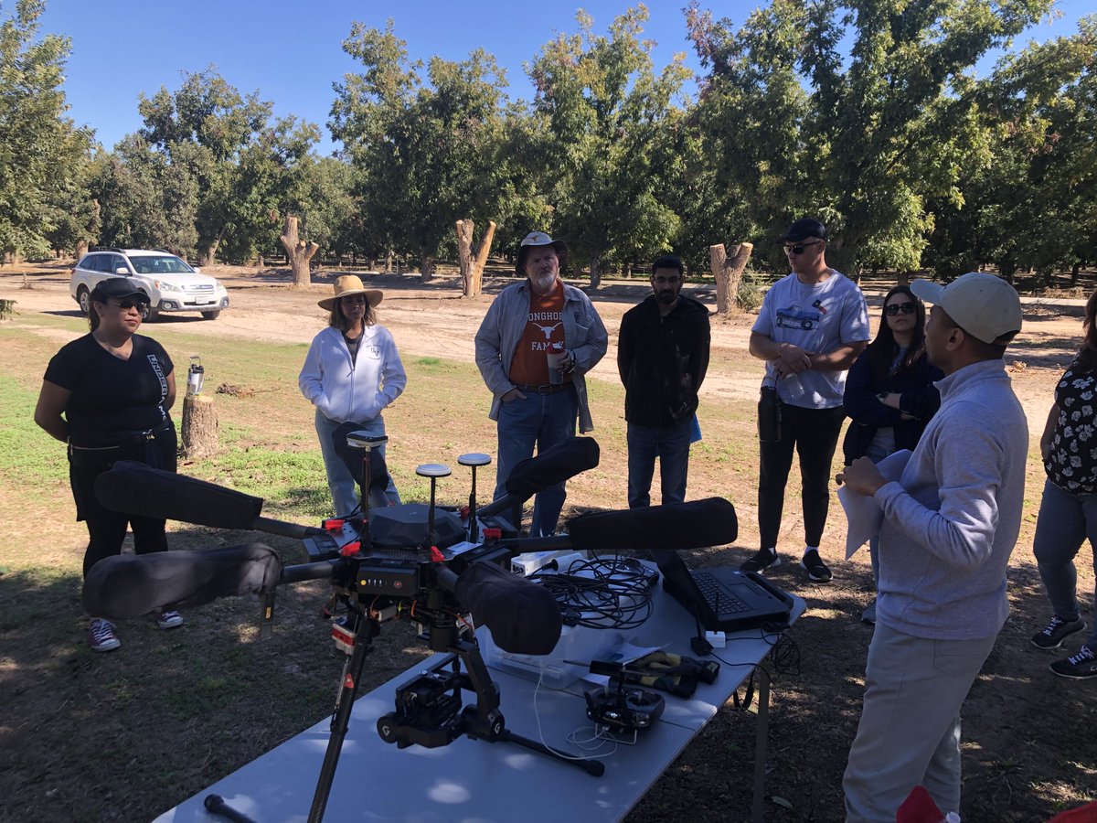 Lixin Jin (@jin_drylandcz) on Twitter photo Picks up for Day 2 of the teachers' professional development workshop; Fun activities include hyperspectral imaging <a href="/sspalmate/">Santosh S. Palmate | Ph.D.</a> and stoma on pecan leaves under the microscope <a href="/DrylandCZ/">Dryland Critical Zone</a> <a href="/Insightselpaso/">Insights El Paso</a> Picks up for Day 2 of the teachers' professional development workshop; Fun activities include hyperspectral imaging <a href="/sspalmate/">Santosh S. Palmate | Ph.D.</a> and stoma on pecan leaves under the microscope <a href="/DrylandCZ/">Dryland Critical Zone</a> <a href="/Insightselpaso/">Insights El Paso</a>