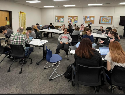 Many thanks to the volunteers who were at West’s College & Career Center on Wednesday to help seniors with their college essays! 83 students attended throughout the day and are a few steps closer to being ready to submit their college applications.