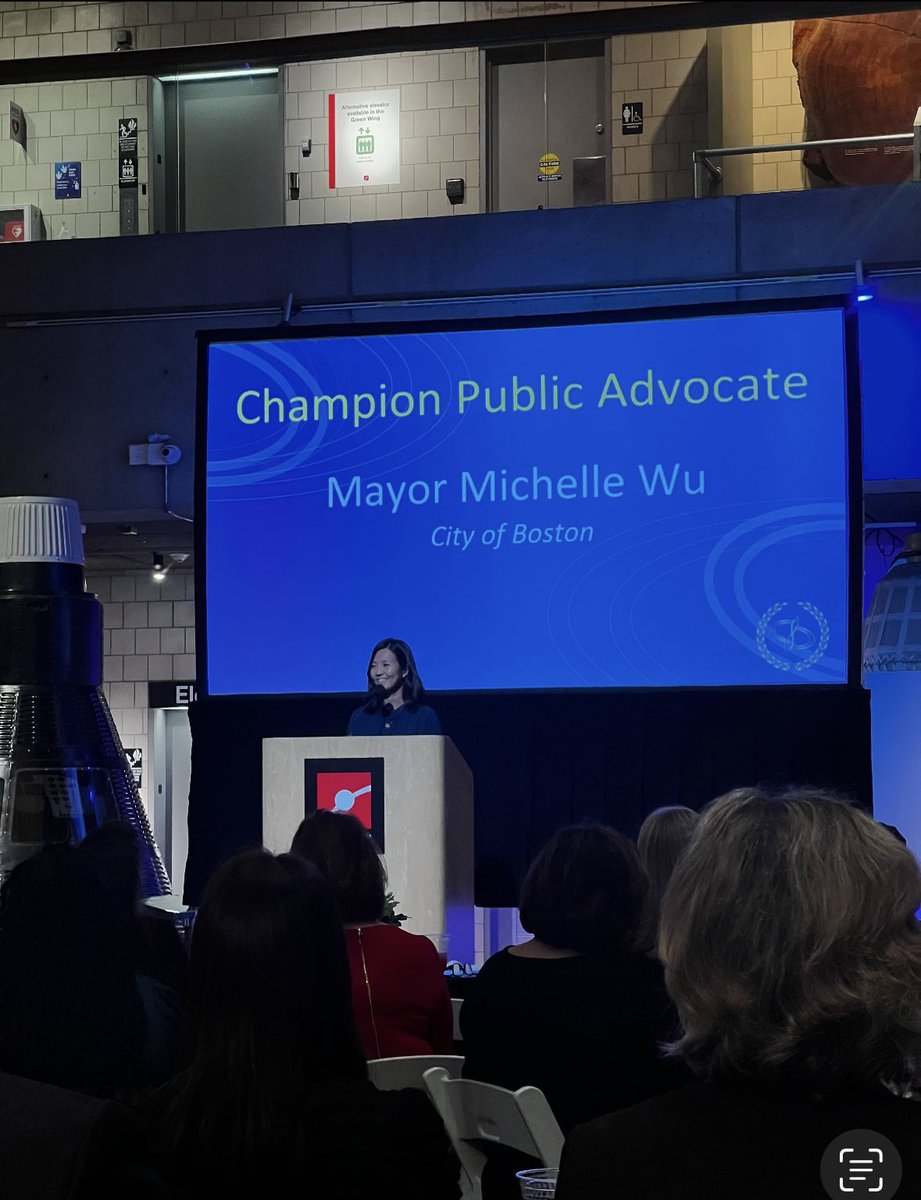 Digital Ready (@digitalreadyma) on Twitter photo Partnering with <a href="/MayorWu/">Mayor Michelle Wu 吳弭</a> to ensure we reach our goal of having 1,000 individuals training in #biotech by 2025 - our new biotech pathway launched this Fall to open up access to our Black & Latino communities <a href="/SeeRCC/">Roxbury CC</a> @MassBioEd #boston Partnering with <a href="/MayorWu/">Mayor Michelle Wu 吳弭</a> to ensure we reach our goal of having 1,000 individuals training in #biotech by 2025 - our new biotech pathway launched this Fall to open up access to our Black & Latino communities <a href="/SeeRCC/">Roxbury CC</a> @MassBioEd #boston