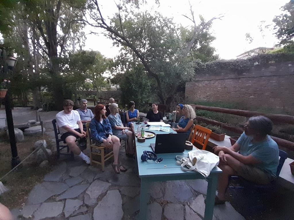 SuekosOrg's tweet photo. Derneğimiz Tarafından Gökçeada’da Çöp Bertaraftı Konulu Bir Seminer Düzenlemiştir. https://t.co/LDDYM7hxXn