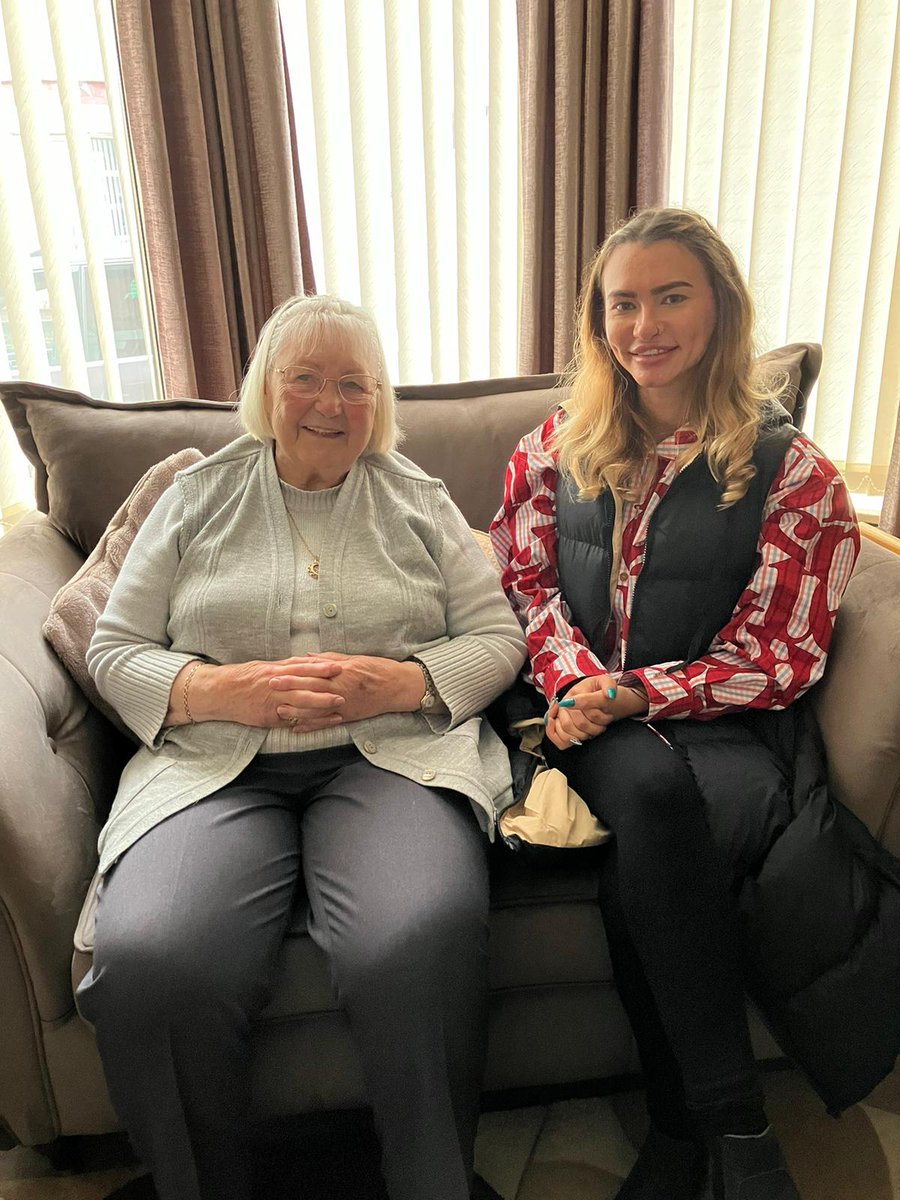 This weeks Love Your Neighbour highlight has been introducing Pat and Ashlie! Our newest match might have a 50 year age gap but they had plenty to chat about from their shared love of detectives (Poirot in particular) to how their local area has changed over the years. 😊💚
