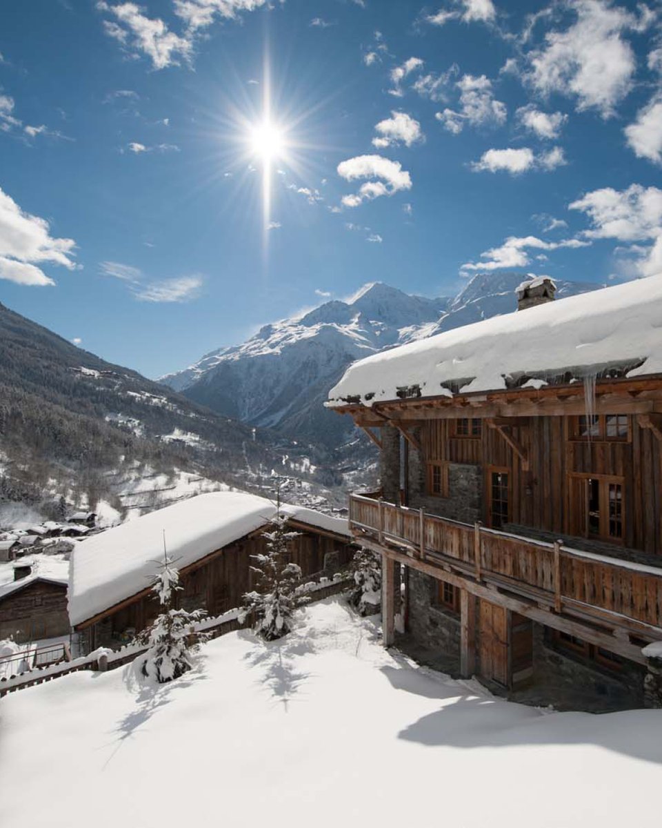 ExploreCookson's tweet image. Winter is well on its way but there’s still time to plan your ultimate ski escape, whether it’s a classic European chalet or heli-skiing adventures further afield.
 
Get in touch to start planning your best ski season yet.