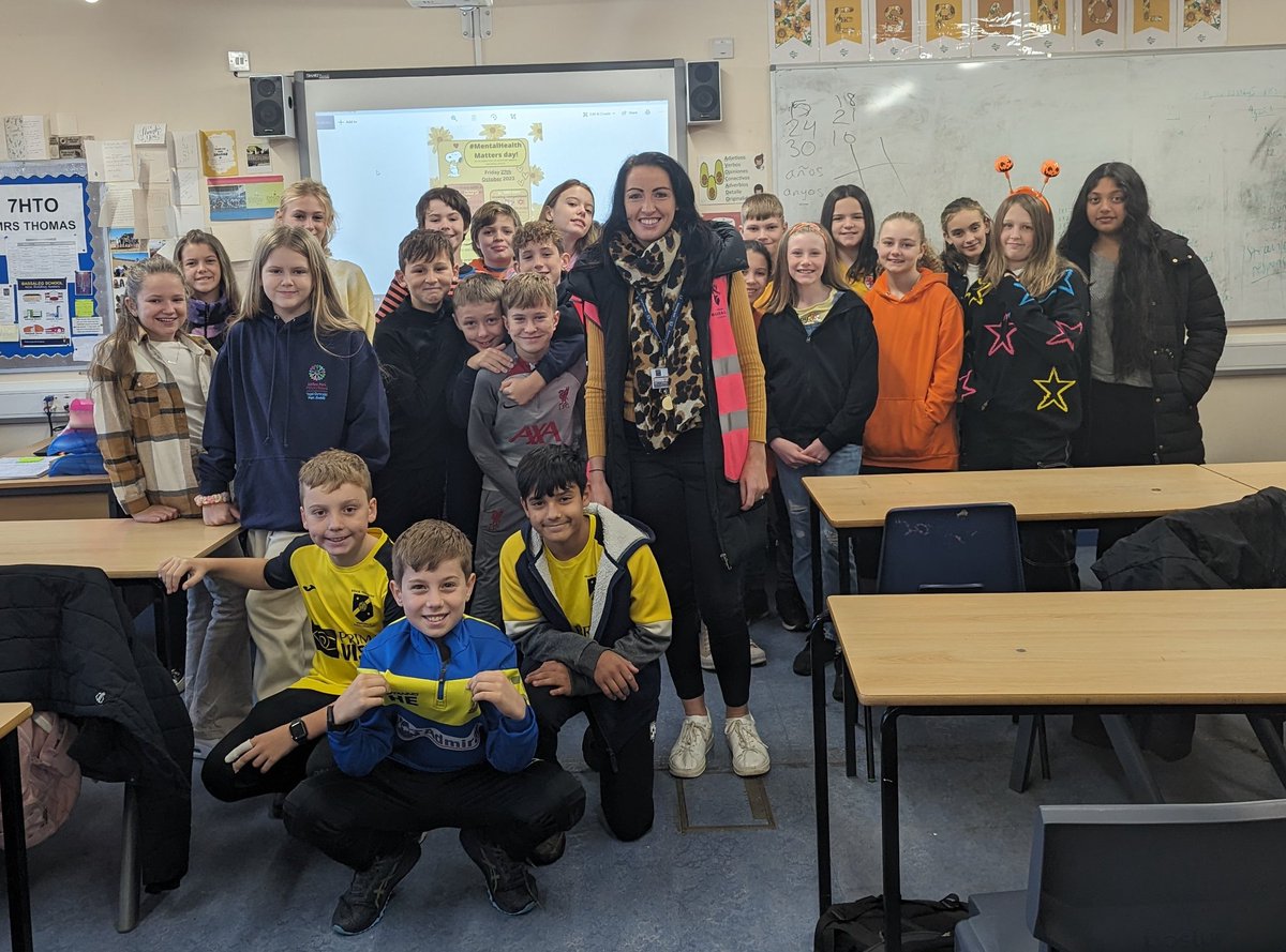 7HTO wearing our splash of yellow/orange for mental health matters day ☺️ We've also been using Friday Barod sessions to answer the register in different languages. Ticked off Spanish, Welsh, French, Japanese, Arabic &amp; Italian so far! ✈️ @BassalegSchool1 <a href="/miss_parfitt/">Mrs L Parfitt</a>