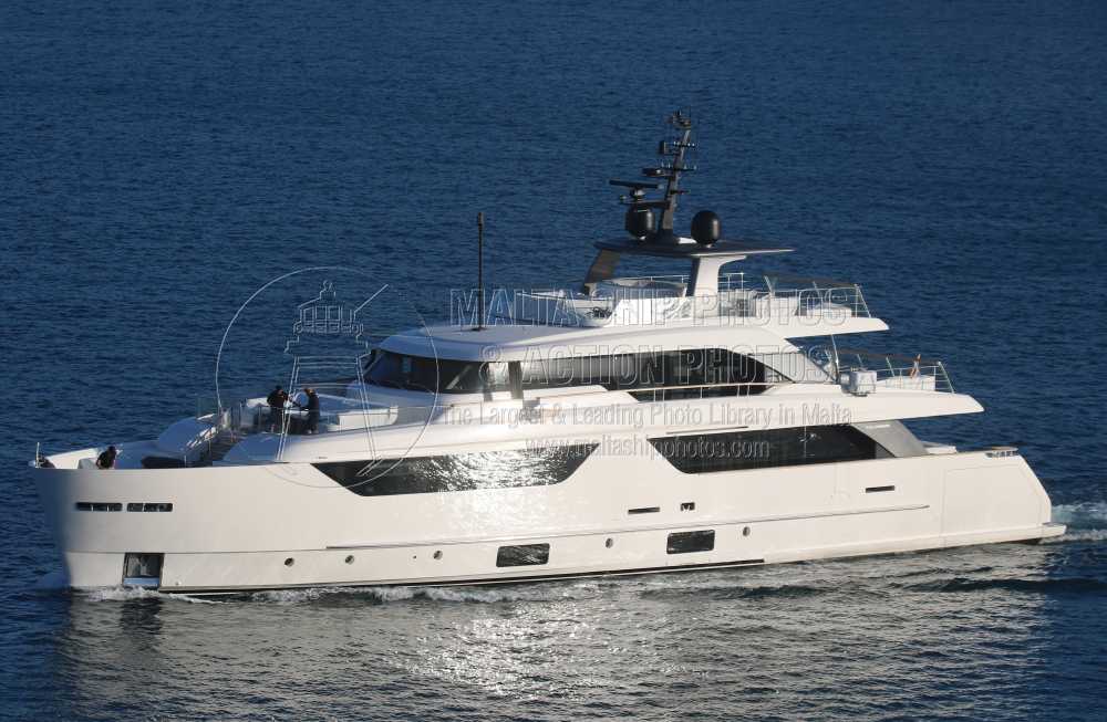 Shipguru's tweet photo. #2021built #SanLorenzo #motoryacht #SABBATICAL #leaving #grandharbourmalta - 09.04.2022 - https://t.co/nfgboxc3g3 - NO PHOTOS can be used or manipulated without our permission @YachtingMag @YachtspotterCom @ybw @yachtingworld https://t.co/n6UyuSCcKD