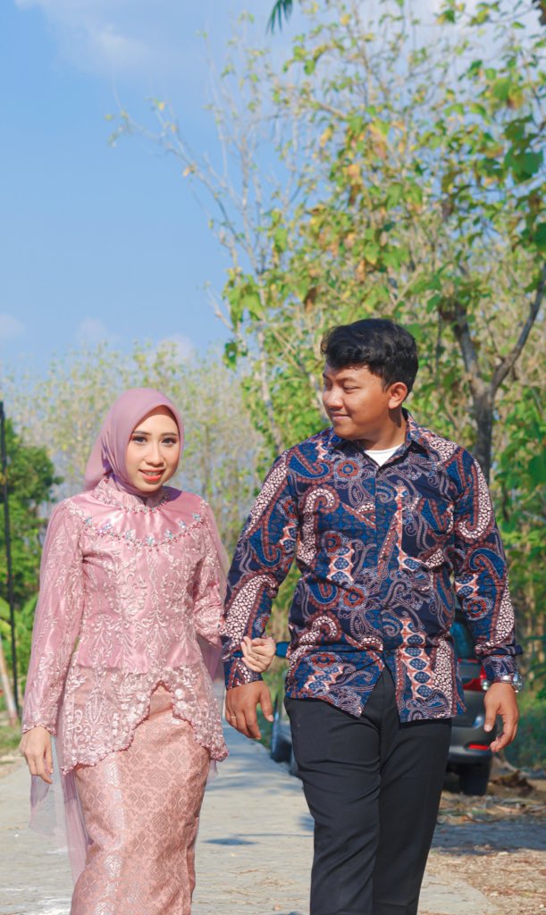 Ayyaaaaa_'s tweet photo. mari tumbuh dewasa, berbahagia, dan menua bersama💕 https://t.co/KZNfr9BUiO