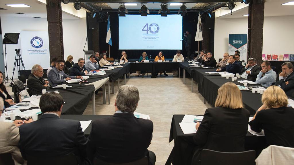 PuebloChubut's tweet photo. ▶️La defensora del pueblo @ClauSBard participó de los encuentros de Defensores en el marco de la celebración de los 40 años de @ILOombudsman que coincide con la recuperación democrática en nuestro país. https://t.co/obcWKR9hPl