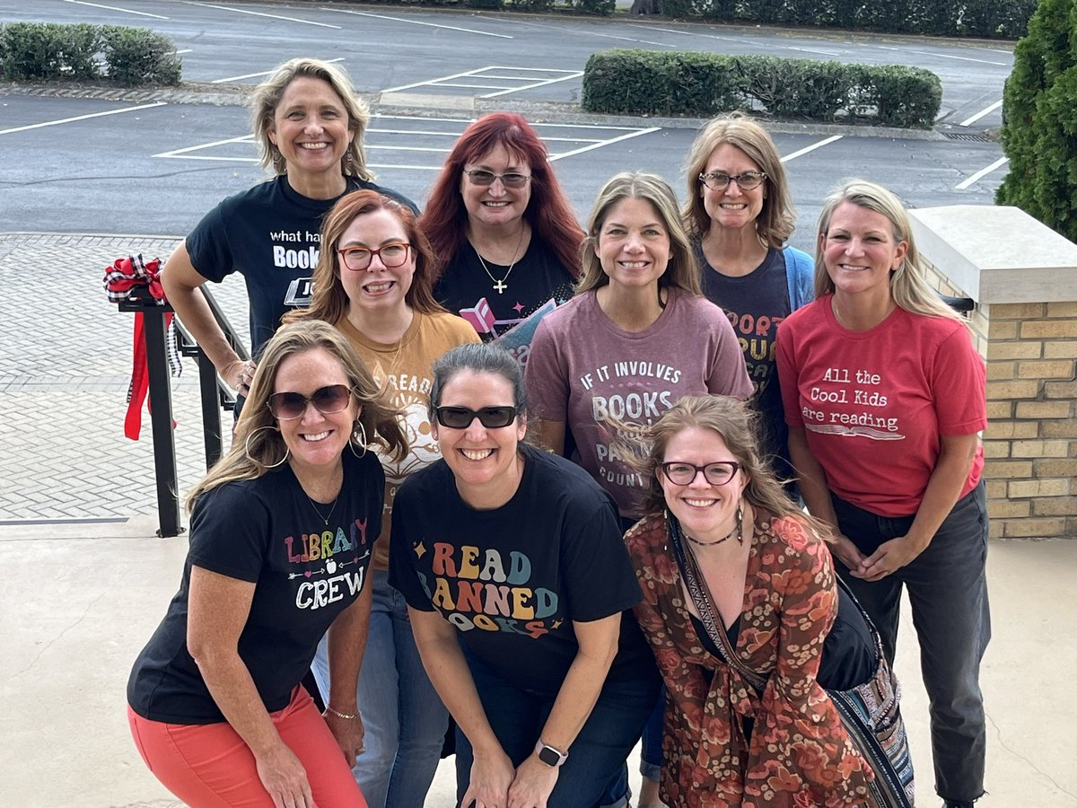 It’s #NationalMentoringDay! 🙌 

Thank you to our 2023 MNPS Librarian Mentor team for your commitment to growing library leaders. 

Pictured: Claybrooks, Burnett, Caldwell, Tucker-Dye, Kmiec, Graves, Winningham, Chen, Jerome

Not Pictured: Bervoets, Meadows  #mnpslibraries 📚