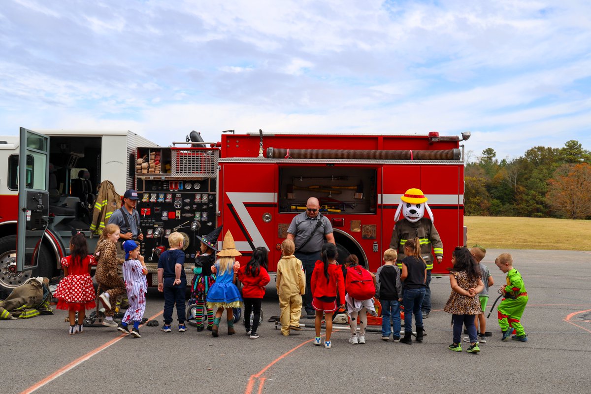 MurrayCountyPS's tweet photo. Your Murray County Firefighters depend on the Murray County SPLOST
Station 1 in Spring place Build with SPLOST Funds
Squad 1 Purchased this year with SPLOST Funds.
#MurrayCounty #CommunitySafety #FirefightersFirstResponder #SupportOurHeroes https://t.co/bQQmDfrOO3