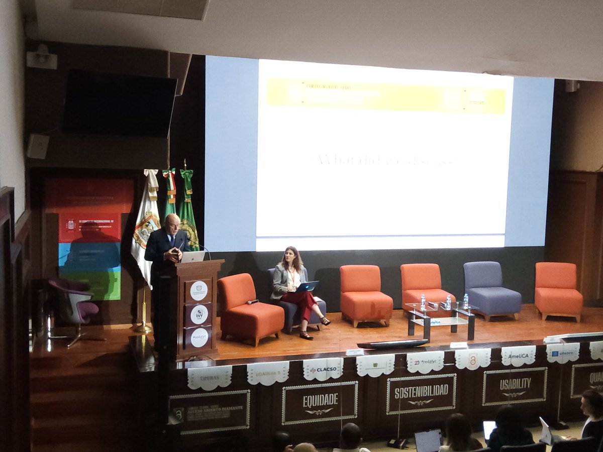 Damos inicio al último día de la Cumbre Global sobre #AccesoAbiertoDiamante
En este momento se están llevando a cabo las conclusiones de los 3 eventos principales
Eduardo Aguado López <a href="/Redalyc/">Redalyc</a>
Johan Rooryck  <a href="/cOAlitionS_OA/">cOAlition S</a> 
Modera: <a href="/laurarovelli/">laurarovelli</a> <a href="/_CLACSO/">CLACSO</a> #FOLEC