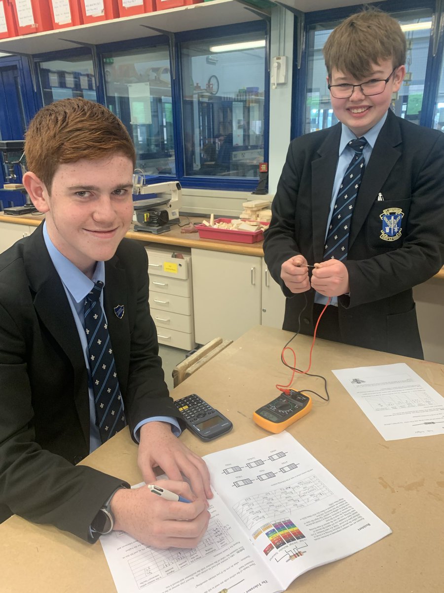 SLGTechnology's tweet photo. @LandTstlouis @SLGBallymena Year 10 Pupils ‘Apply To Demonstrate’ using the Multimeters to measure and record the Tolerances of Fixed Resistors. https://t.co/MCjVTz4llR