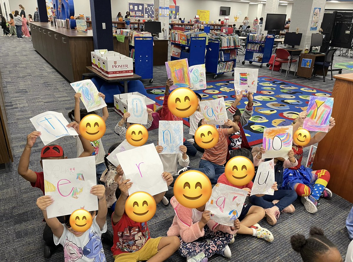 m_truitt1st's tweet photo. @FelderTamera celebrating you is so easy because βyou are fantasticβ thank you for all that you do for us at Hancock @CFISD_Hancock #principalparade https://t.co/2K8x2kQ9Lz