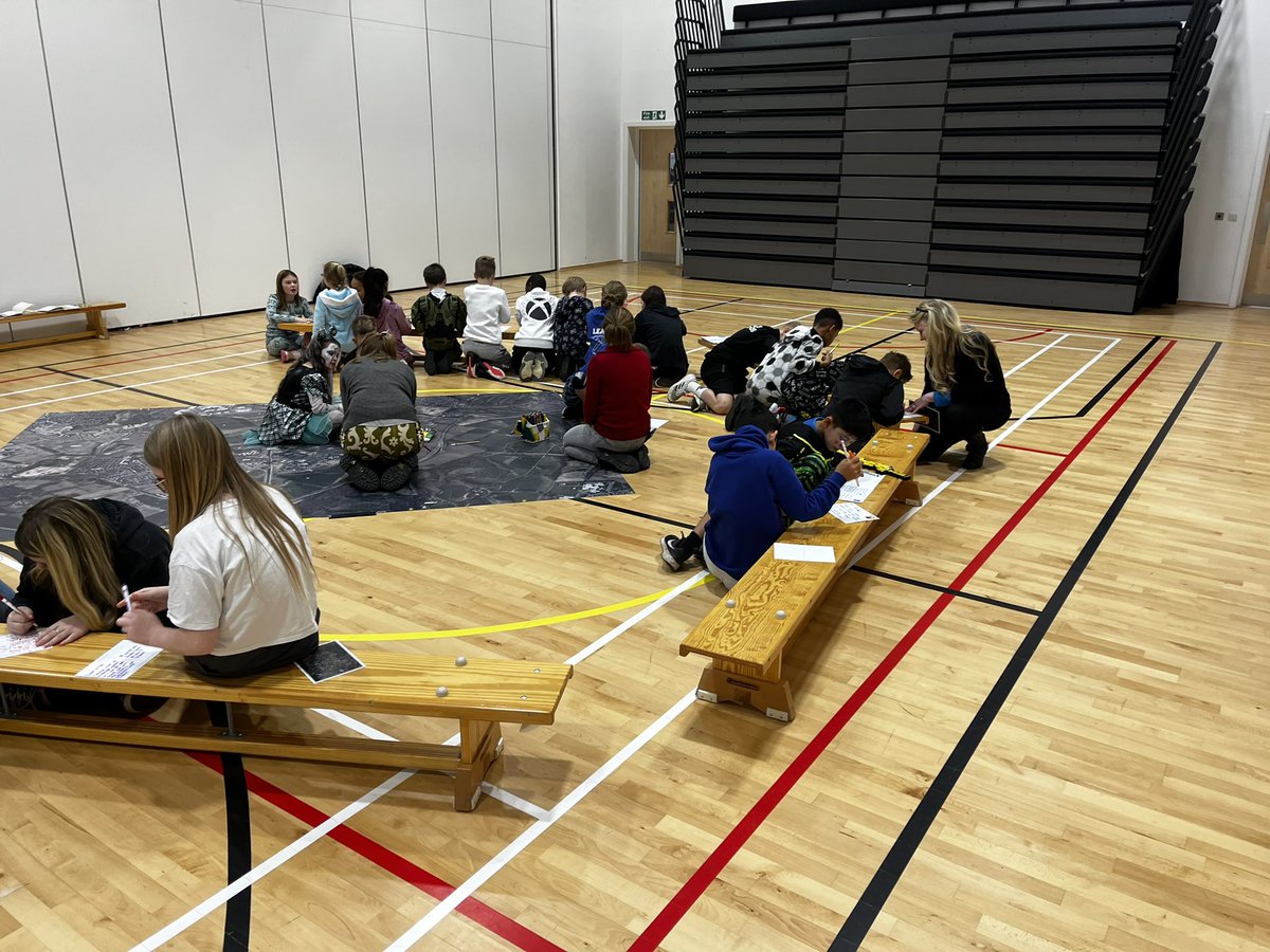 DanderhallPS's tweet photo. Some of our pupils were working with @WAVE_particle today to identify what they think the new Shawfair town would be like and shared some things they would like to see there. #effectivecontributors #DanderhallPrimary #Shawfair https://t.co/LT06rKFgR1