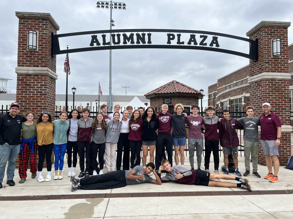 cavemensports's tweet photo. Liam Bauschke is headed to Terre Haute for the IHSAA State Cross Country meet. Best of luck, Liam! @CavemenXC @MHSSection 
#HungryHumbleSmart https://t.co/BlJwvyDYY6