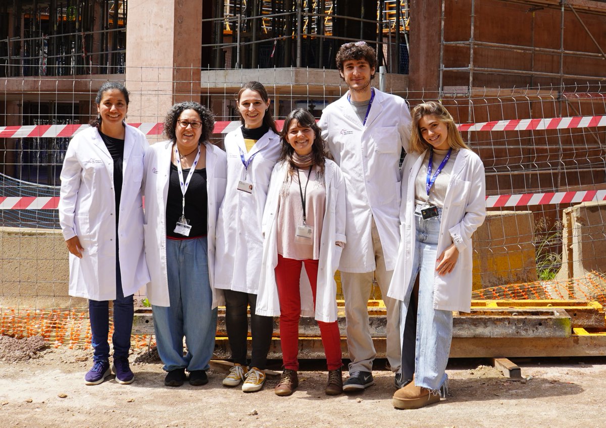 DNanotools's tweet photo. 🚨EL DIA HA ARRIBAT!
Benvinguts al perfil del grup Diagnostic Nanotools (DINA) del #VHIR. El grup neix el 2014 amb un objectiu: la recerca🔬de noves eines diagnòstiques 
ràpides, econòmiques i sensibles que es puguin realment implementar al laboratori i al camp🧪💸 https://t.co/5XQ1Up0wgd