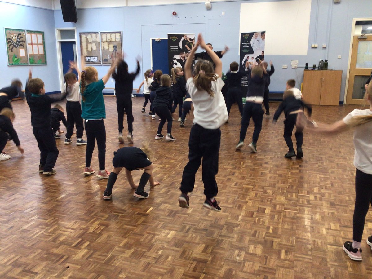AusthorpeYear2's tweet photo. A few photos from our super martial arts workshop earlier in the week. https://t.co/EfuvSedOtK