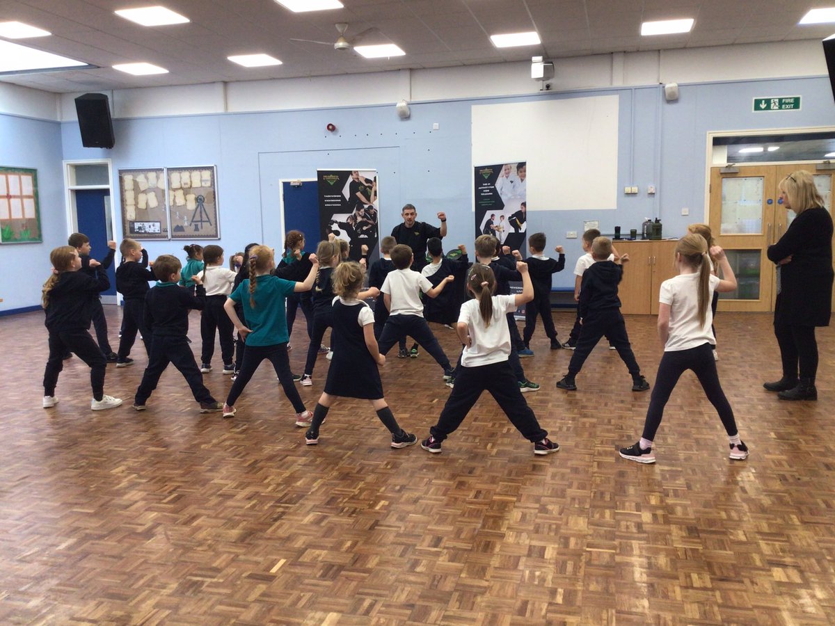 AusthorpeYear2's tweet photo. A few photos from our super martial arts workshop earlier in the week. https://t.co/EfuvSedOtK