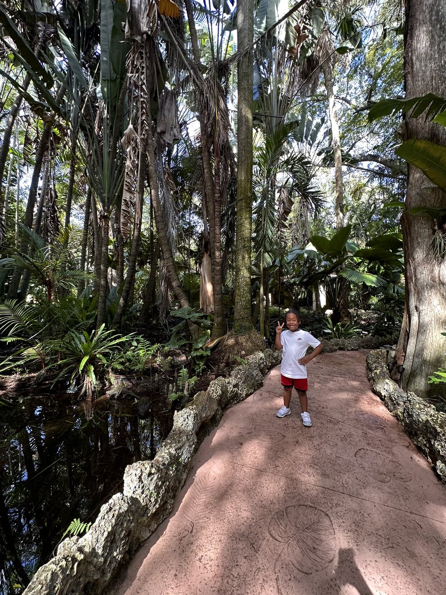 To see a sun set or see a sun rise
And see my son born with these same eyes
To see my son smile, brighten every grey sky
He's growing so fast, that's why everyday I give it one hundred. #blessed