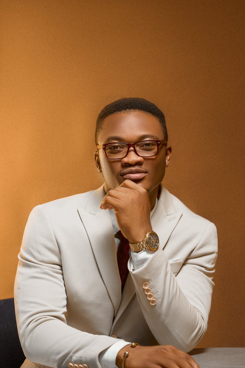 EliteShooter___'s tweet photo. Commissioned Portraits For Mr. Ireland 

#believer #liberianphotographer  #photo #explorepage #vouge #photographer #beachfestival #beautiful #art #sony #nwe #africa #model #me #smile #potraitstream #portraitstream #happy #likes #explore https://t.co/1EHZ4BSJt1