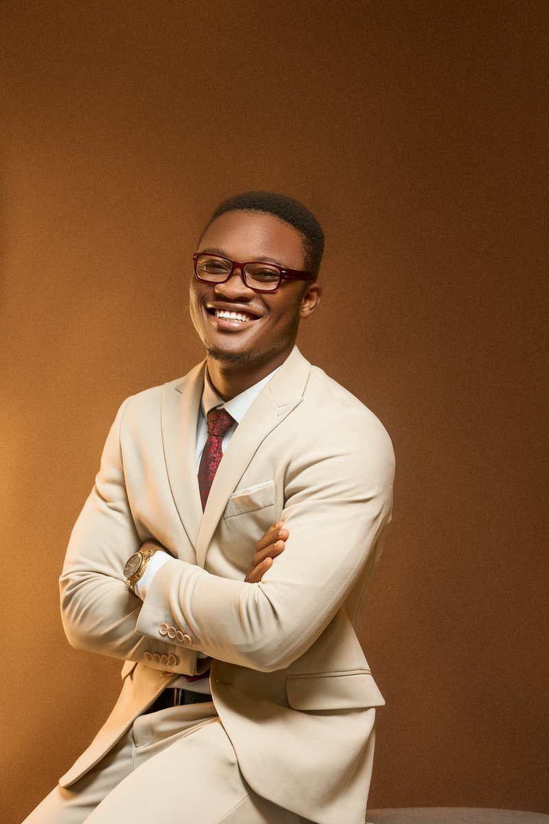 EliteShooter___'s tweet photo. Commissioned Portraits For Mr. Ireland 

#believer #liberianphotographer  #photo #explorepage #vouge #photographer #beachfestival #beautiful #art #sony #nwe #africa #model #me #smile #potraitstream #portraitstream #happy #likes #explore https://t.co/1EHZ4BSJt1