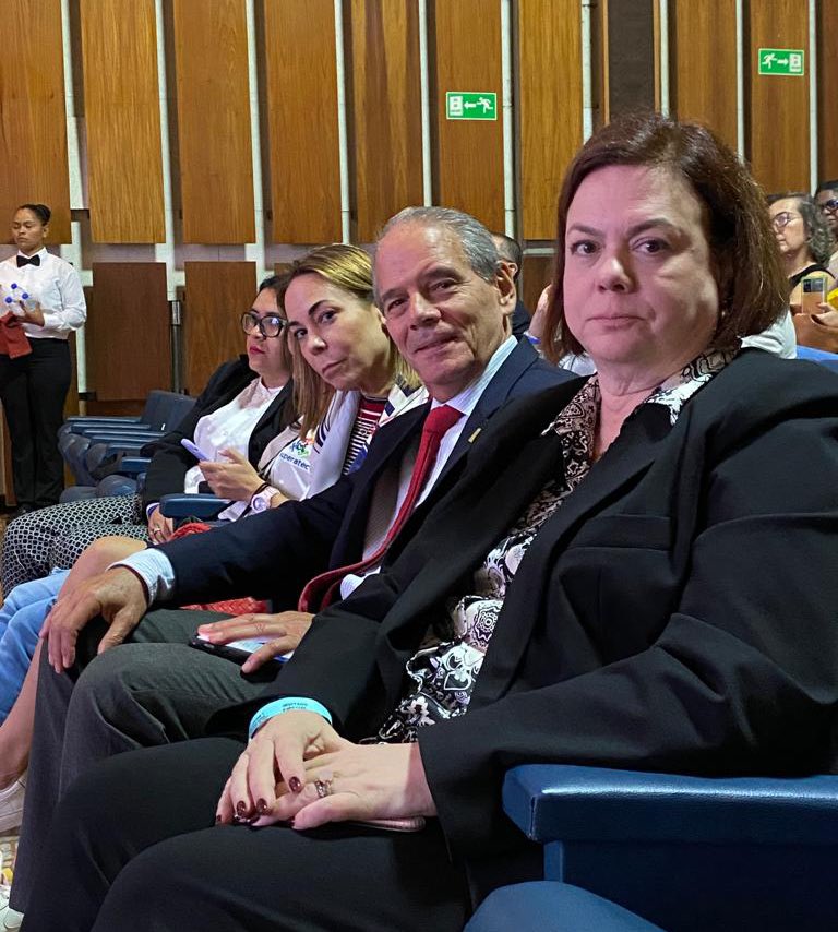 La segunda vicepresidenta de Fedecámaras, Tiziana Polesel y el tesorero, Rafael Trejo, asisten al evento SENNA (Salón de emprendimientos, nuevos negocios y afiliación) organizado por <a href="/consecomercio/">Consecomercio</a>.