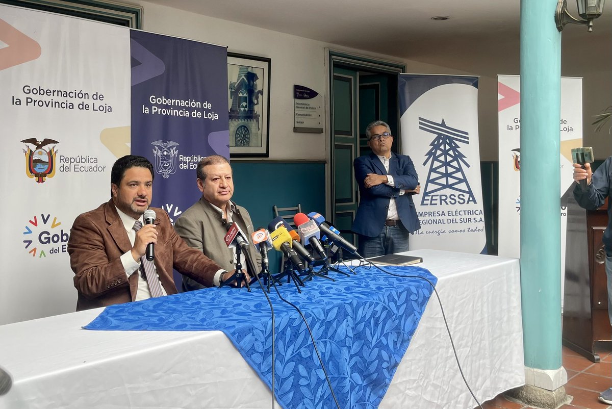 “Hemos hecho un compromiso con el Sur del Ecuador, <a href="/LundinGoldEC/">Lundin Gold</a>, aportará con 7 megavatios a la red interconectada, evitando la suspensión de cortes eléctricos. Son buenas noticias para #Loja. Además, hago un llamado a cuidado para ahorrar energía”, enfatizó <a href="/EduardoPunin/">Eduardo Punín Burneo</a>.