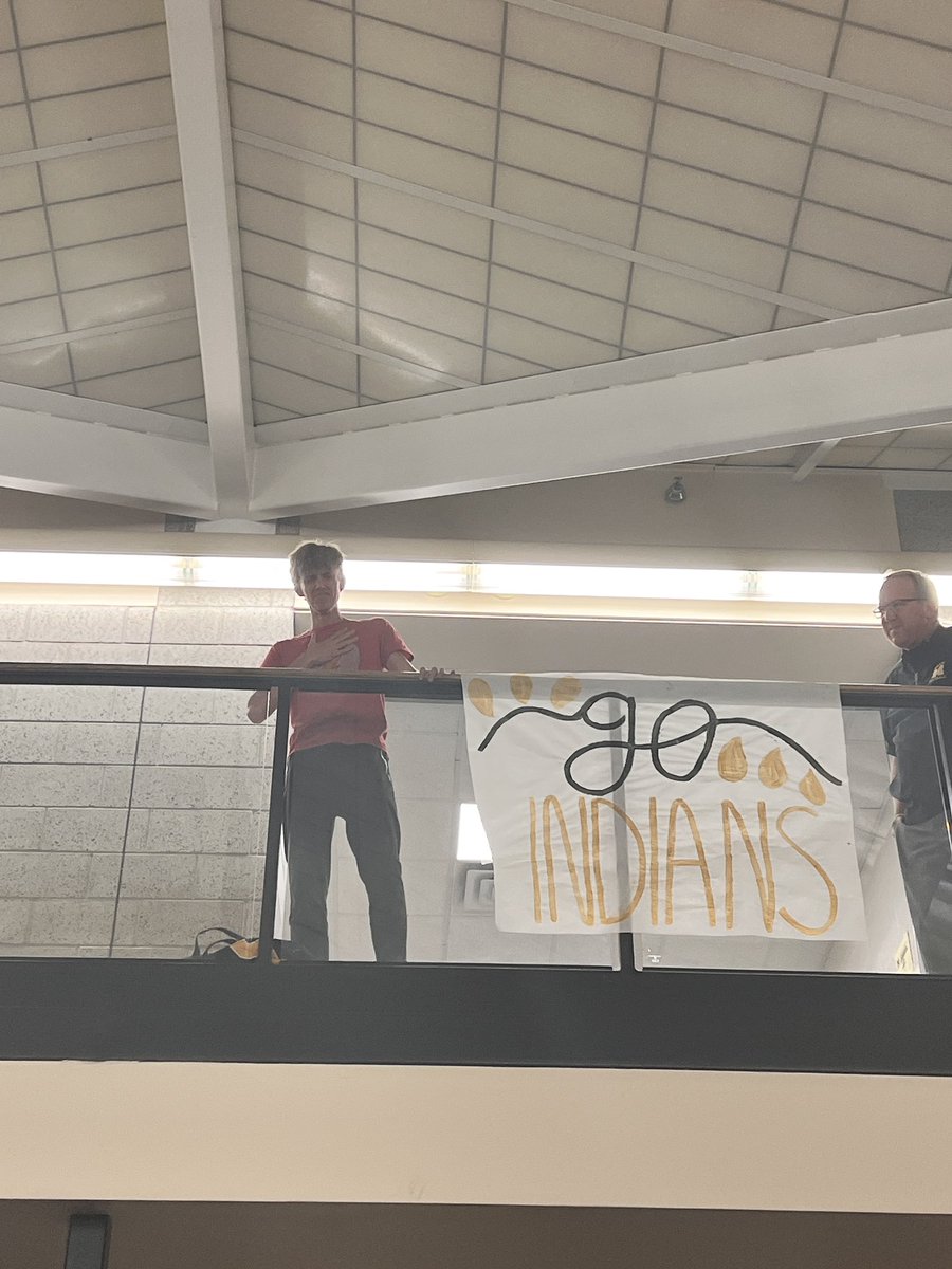 MrsSealsSci's tweet photo. Sent Ben Riehle “The Flash” off to the cross country state finals in style! Congratulations and good luck Ben! #weRmilan 💛🖤 https://t.co/Tn63xe33tX