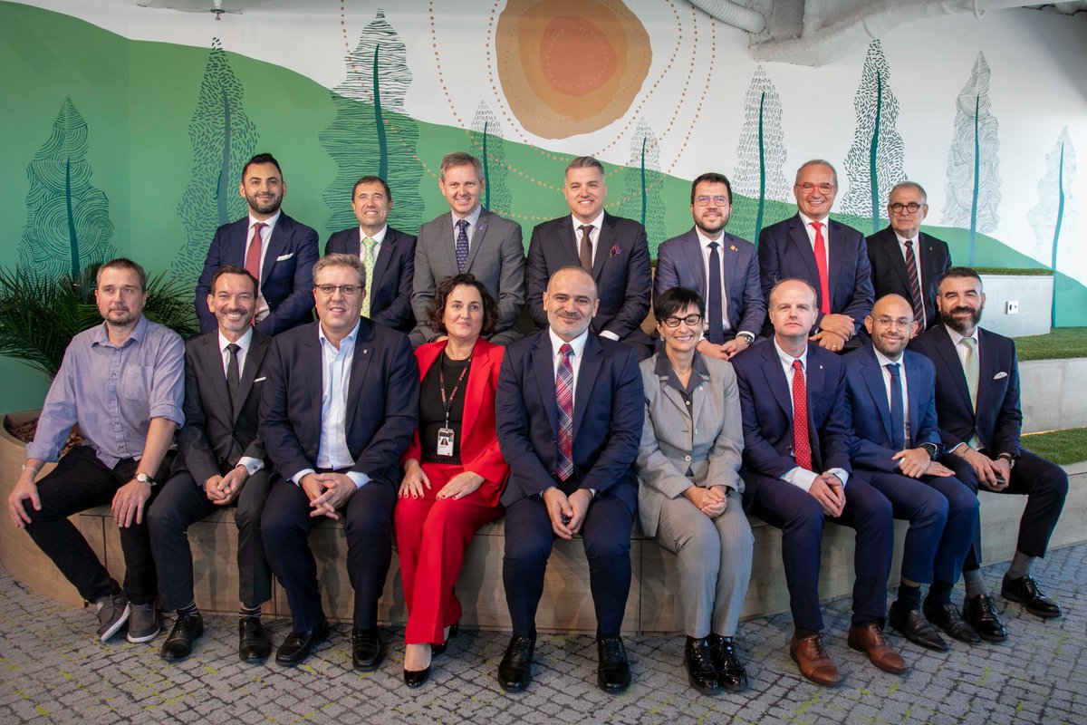 I was honored to be in Barcelona recently for the official opening of <a href="/OracleHealth/">Oracle Health</a>'s new European Support Hub, which will modernize health systems and improve care delivery across the continent. 

Congratulations to the entire team on a successful launch event!