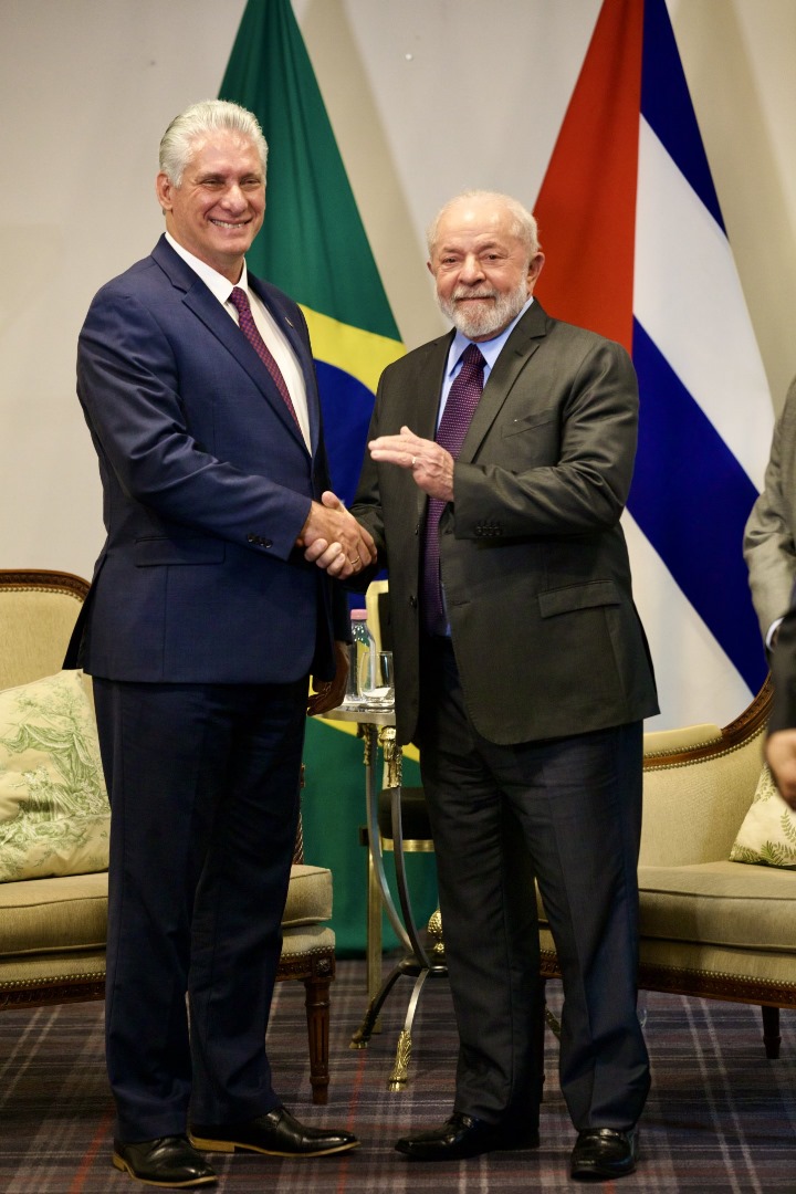 Muchas felicidades querido hermano Presidente <a href="/LulaOficial/">Lula</a> en tu cumpleaños. #Cuba te abraza  y desea mucha salud. Cada año que cumples empeñado en hacer el mundo mejor posible para tu país, Nuestra América y el mundo, es una victoria de lo bueno y lo justo.