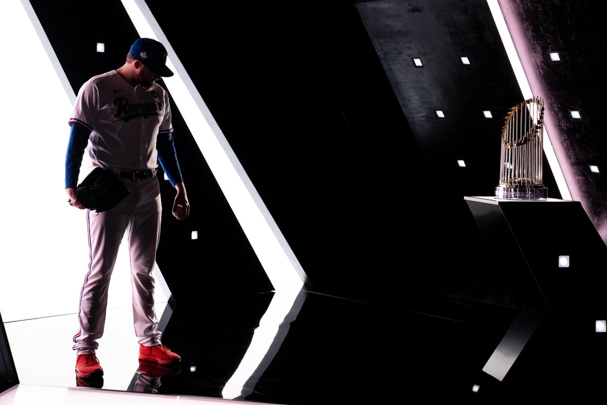 Rangers's tweet photo. Eyes on the prize. #GoAndTakeIt https://t.co/LaQLHSdZGT