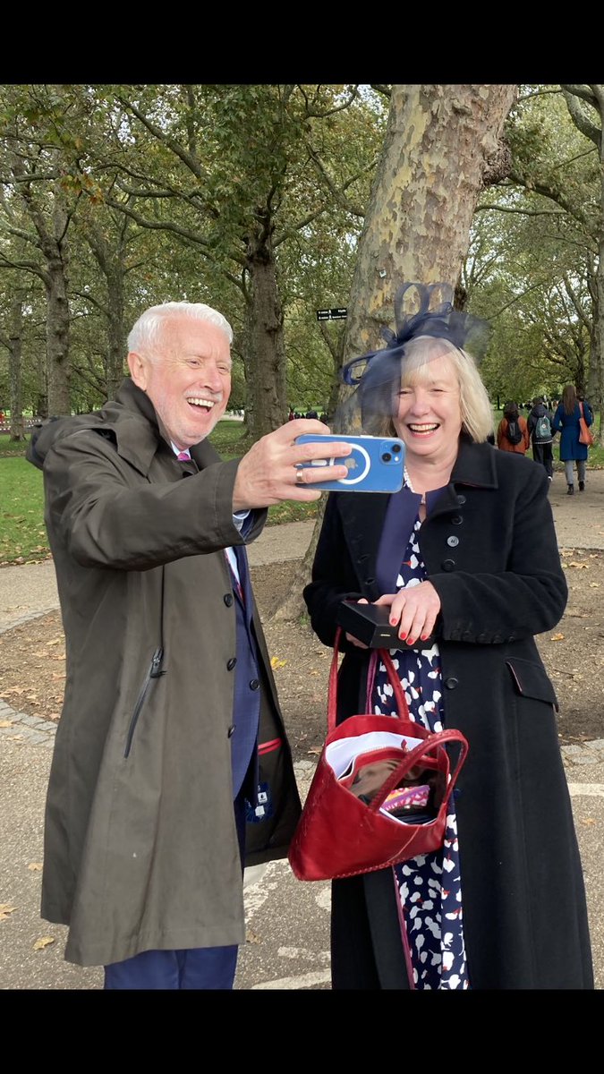 Suzanne Rolt (@suzannerolt) on Twitter photo 🎺Proud friend moment as the wonderful <a href="/LouiseM_BMT/">Louise Mitchell CBE</a> is recognised for her IMMENSE contribution to music & the Arts across Bristol + the UK. A day of sheer happiness, celebration, laughter (fascinators!) and award of a #CBE at #BuckinghamPalace no less. What a day! <a href="/Bristol_Beacon/">Bristol Beacon</a> 🎺Proud friend moment as the wonderful <a href="/LouiseM_BMT/">Louise Mitchell CBE</a> is recognised for her IMMENSE contribution to music & the Arts across Bristol + the UK. A day of sheer happiness, celebration, laughter (fascinators!) and award of a #CBE at #BuckinghamPalace no less. What a day! <a href="/Bristol_Beacon/">Bristol Beacon</a>