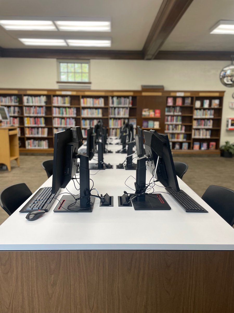 Look at Kenilworth Branch's newest features! After a few days of renovations, the branch reopened its doors yesterday. Visit this weekend and roam through for a while, #HamOnt! 
hpl.ca/kenilworth
#libraries #librariestransform