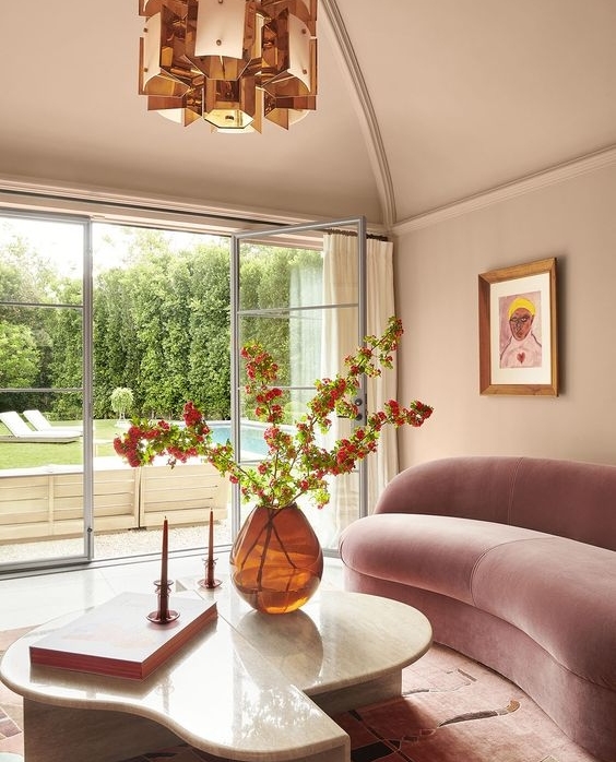 Amber tones and shades of mauve create the perfect space to unwind and indulge in cozy conversations. Designed by Tiffany Howell of @nightpalm #interiorinspiration
.
#losangelesdesign #losangelesdesigner #losangelesinteriordesigner #losangelesinteriordesign #losangelesinteriors