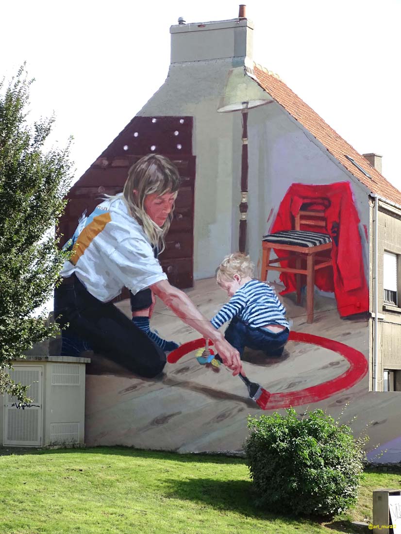 #BoulogneSurMer #PasdeCalais Fresque d' #HelenBur lors de l'édition street-art 2023 

En savoir + en suivant ce lien : bit.ly/3FBqjaa

+ de 20 000 fresques à découvrir sur street-art.trompe-l-oeil.info