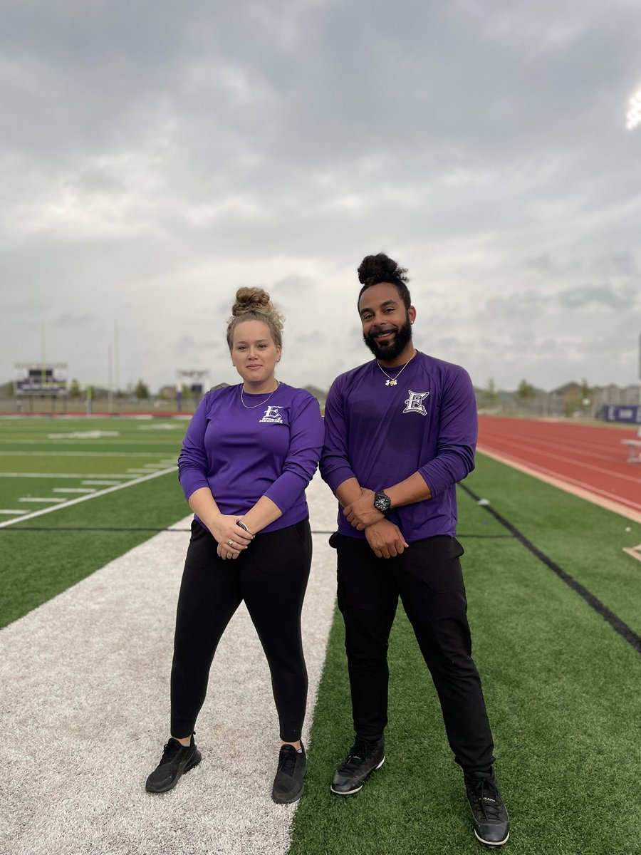 ElginSportsMed's tweet photo. Even is staff AT’s had to get in on the action! Dress as your favorite coach day! We love our coaches! #elginwildcats #UTD https://t.co/W0xa4ysub8