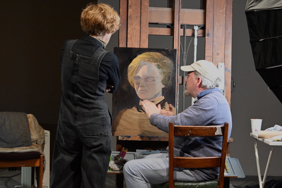 RHAGallery's tweet photo. Blaise Smith RHA painted Dorothy Smith ARHA in the Gallagher Gallery today, as part of the final three days of the Festival of Making. 

Blaise will paint Peter McGovern ARHA from 11am-5pm tomorrow. 

Free to attend and observe - all welcome.

#RHA200 #RHASchool #FestivalOfMaking https://t.co/1kguTQF1N2