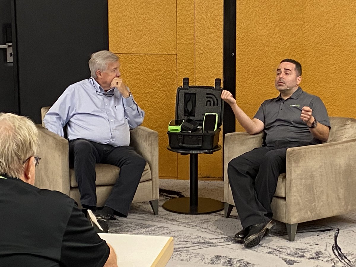 NetAlly's tweet image. Thank you to everyone who attended our #WLPC Prague evening event. @KeithRParsons, thank you for your honest insights and use-case scenarios on the EtherScope nXG, AirCheck G3, and CyberScope.

#AirCheckG3 #wirelessnetworking #networkingcommunity #WLPCPrague