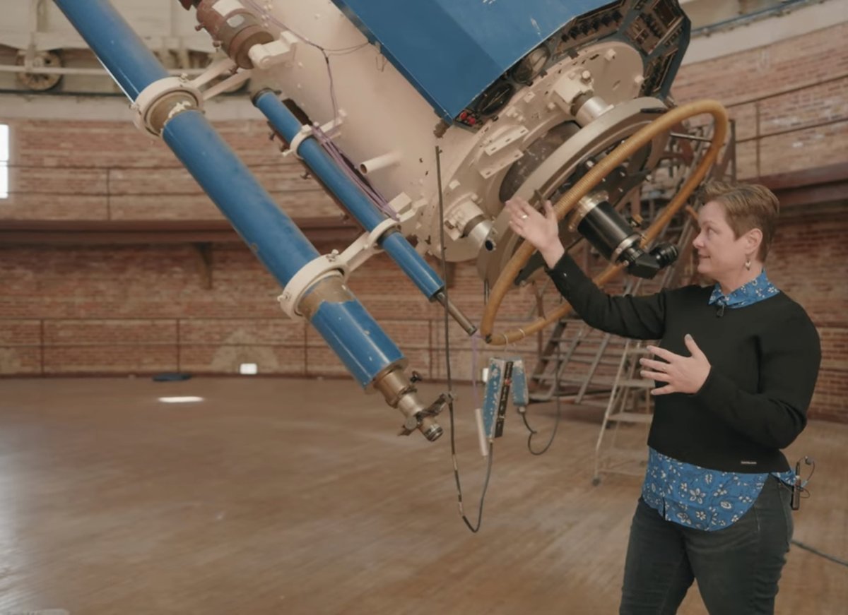 Yerkes Observatory (@yerkescosmos) on Twitter photo She started as a French major at the University of Cincinnati. Today, she oversees one of the most heralded observatories in the world! 🚀 Our very own Dr. Amanda Bauer's (<a href="/astropixie/">★ dr amanda bauer ★</a>) story is a testament to the transformative power of education and mentorship. Her journey She started as a French major at the University of Cincinnati. Today, she oversees one of the most heralded observatories in the world! 🚀 Our very own Dr. Amanda Bauer's (<a href="/astropixie/">★ dr amanda bauer ★</a>) story is a testament to the transformative power of education and mentorship. Her journey