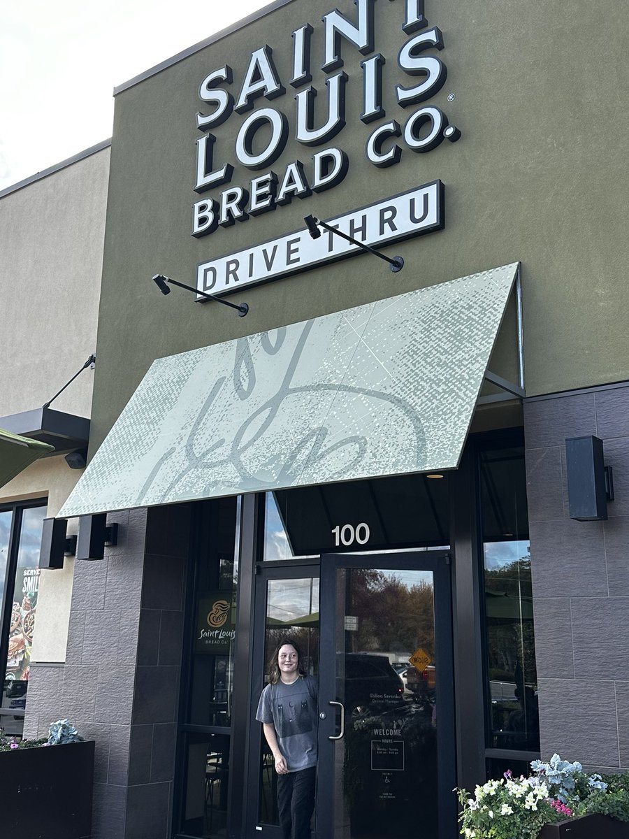 toleary02's tweet photo. Last day of our biking unit! Bike to Bread Co! #AdventurePursuits #biking #ILoveMyJob #PELife @pchcolts @ParkwaySchools @MOSHAPE1 @SHAPE_America @edjmatt https://t.co/tCYpgU3MxN