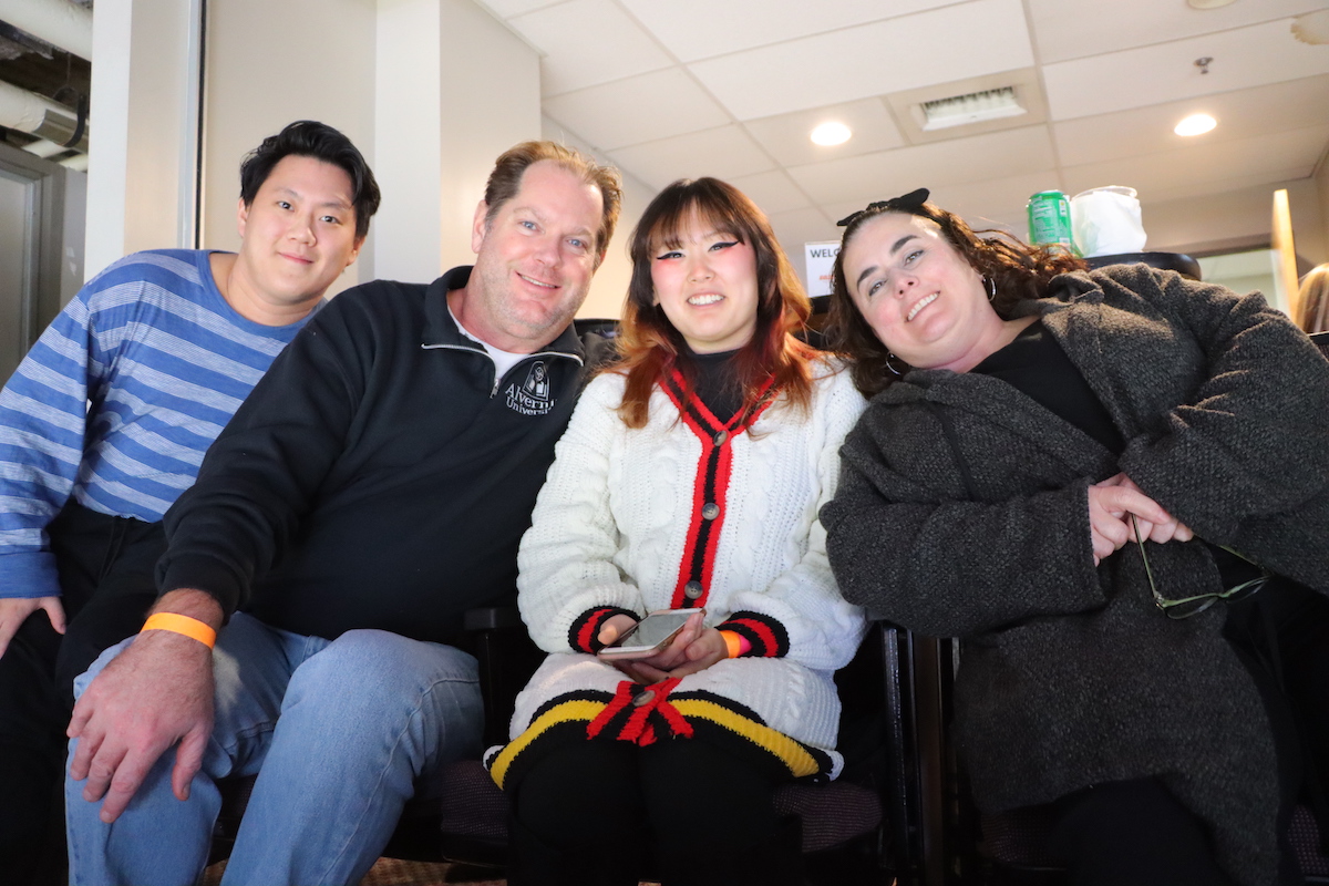 AlverniaU's tweet photo. Best of luck to the @ReadingRoyals on their home opener tomorrow!
Visit https://t.co/CZBxUO47VP for tickets and keep an eye out for Alvernia trips to the Reading Royals games and opportunities to watch a game from our Golden Wolves Den
#readingroyals #readingpa https://t.co/C1T40D71h4