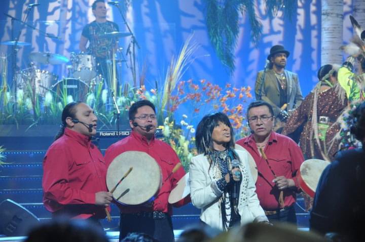 RussDiabo's tweet photo. Buffy has been-&amp; is-a powerful advocate 4 Indigenous rights 4 decades-through lyrics in songs-her public appearances-including on Sesame Street-money she’s raised 4 Indigenous People’s. 

Buffy is widely loved &amp; exposing her origins won’t change her good legacy as advocate/artist https://t.co/ITKNqv6Vyw