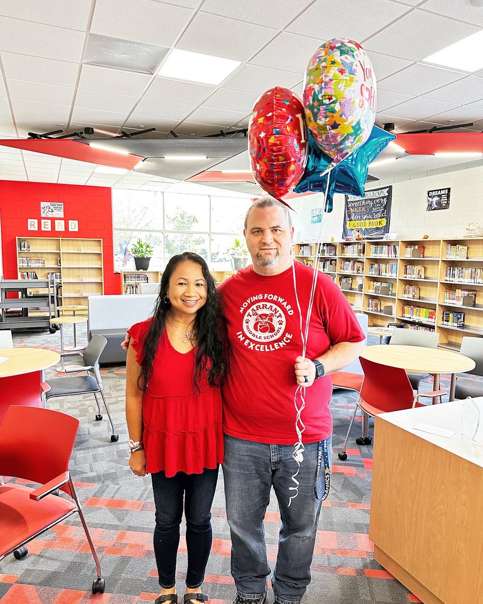 TarrantMiddle's tweet photo. Mr.Payne was chosen as the Office professional of the month . Mr. Payne is so deserving of this award . He is the backbone of our school, always available to lend a helping hand to our staff and students. #WeAreHCS @HamptonCSchools @HCS_TitleI @cmomont8 https://t.co/QsLwVMReEl