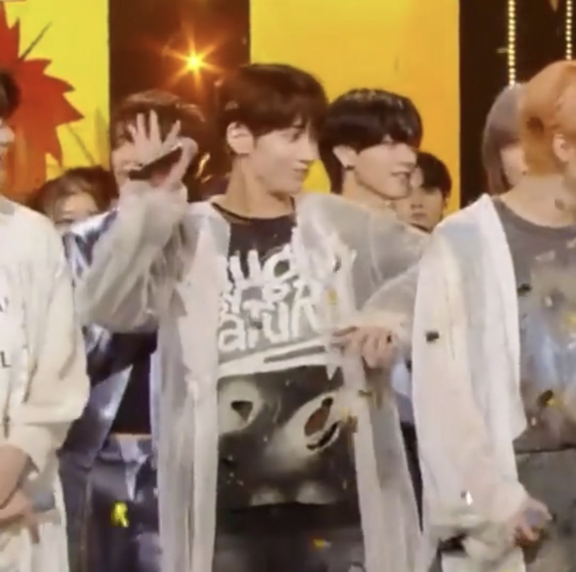 eundol_nyang's tweet photo. #CTF2ndWin
#투바투_뮤뱅1위_오히려좋아

1위 너무 축하하구💕모아들 투표가 한몫 한 것 같아요✨너무 고생했어😭❤️‍🔥 https://t.co/CTmUBbIQSZ