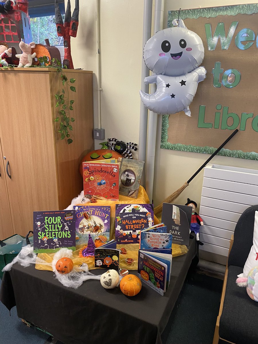 ListerInfants's tweet image. The children have enjoyed Halloween themed books in the school library and  the Home Library. 👻🎃💀#welovereading #readingforpleasure