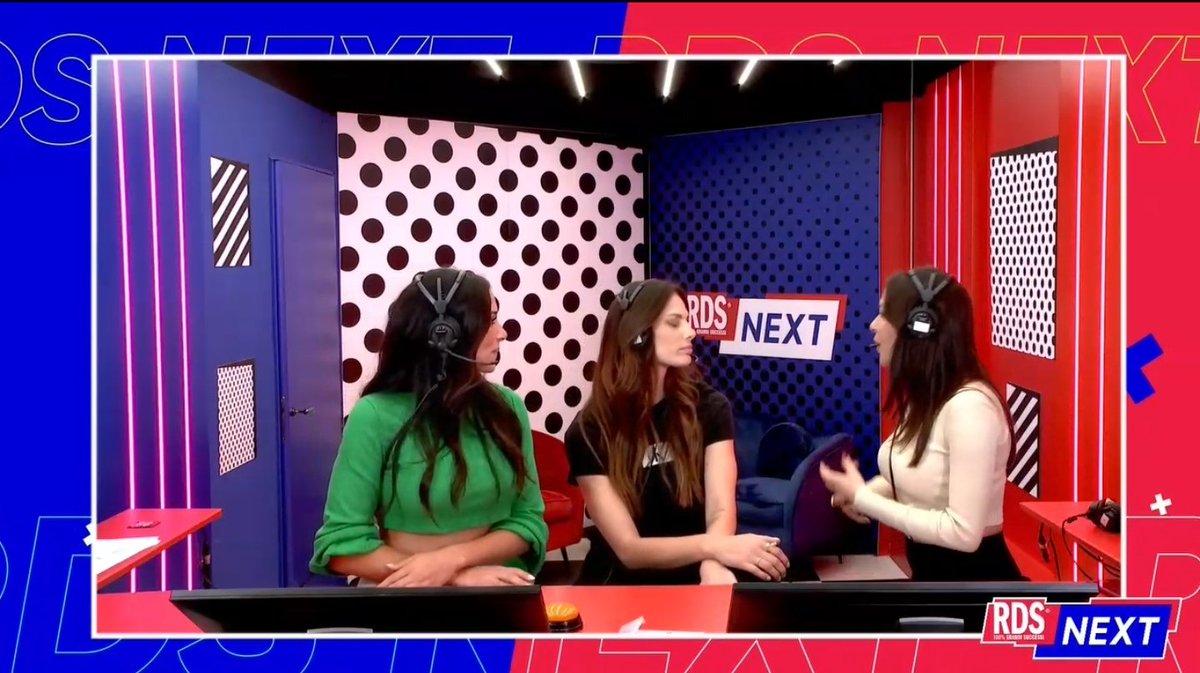 SharpsCollector's tweet image. Están viendo? Y entendiendo? Jajajajaja por mi italiano es selectivo solo entiendo a Dayane jajaja
#Mellos